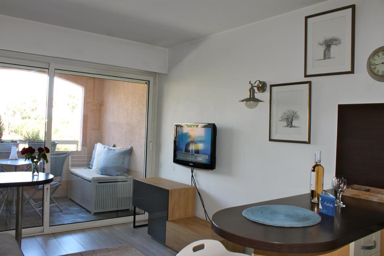 Le Vauban - Studio Cabin Apartment Antibes Exterior photo